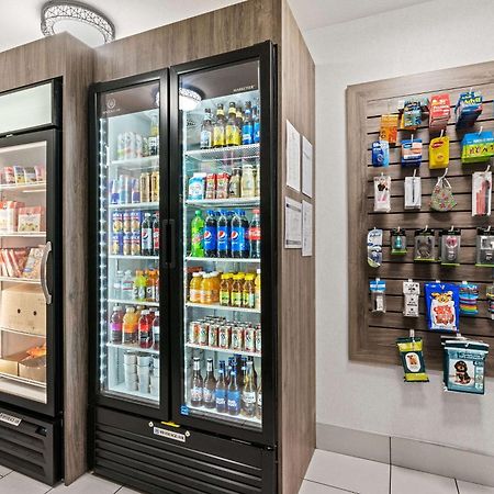 Comfort Inn & Suites Beaverton - Portland West Екстер'єр фото