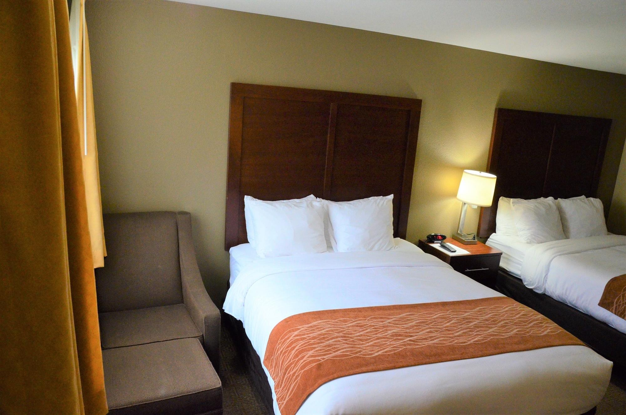 Comfort Inn & Suites Beaverton - Portland West Екстер'єр фото