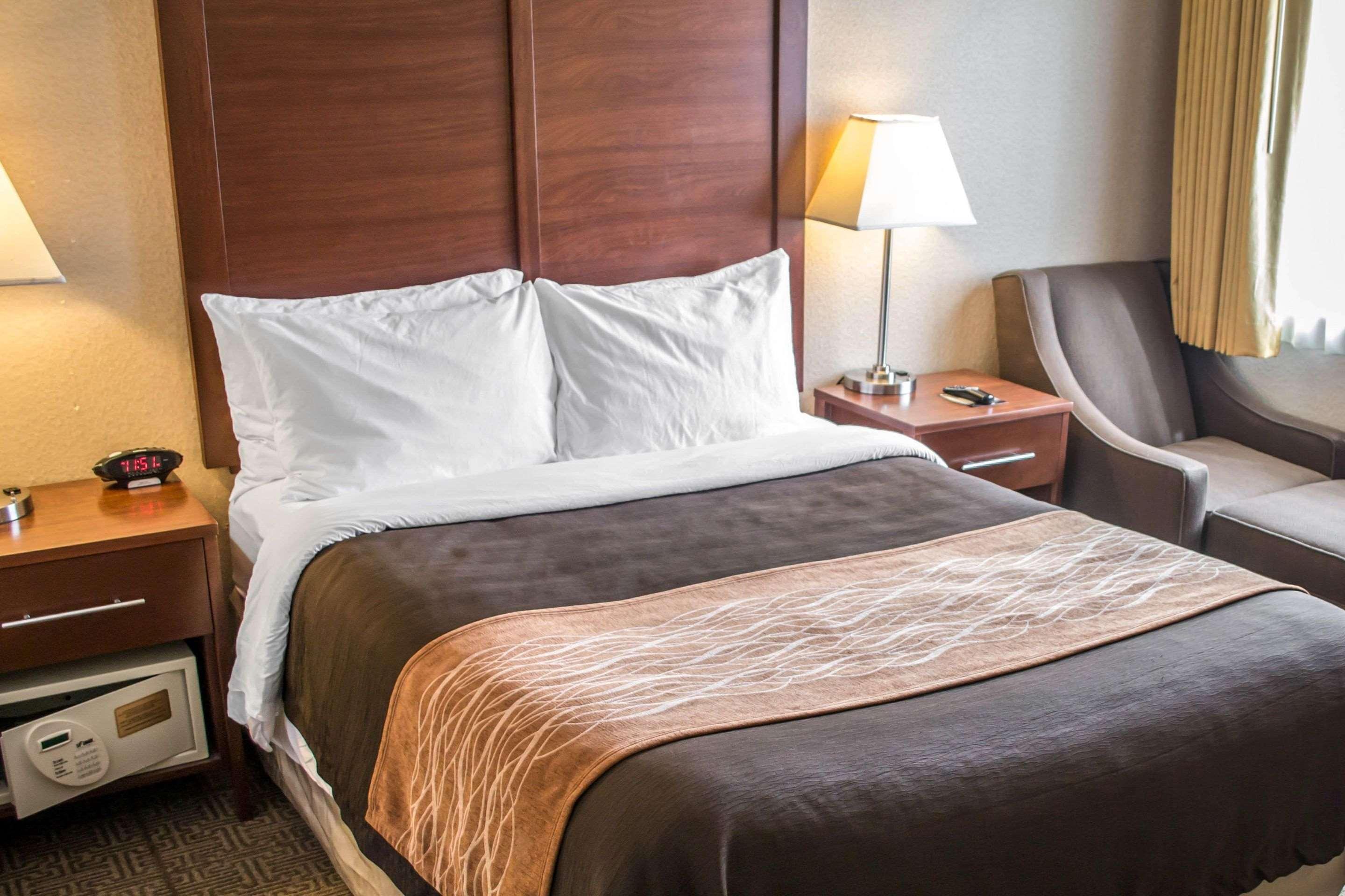 Comfort Inn & Suites Beaverton - Portland West Екстер'єр фото
