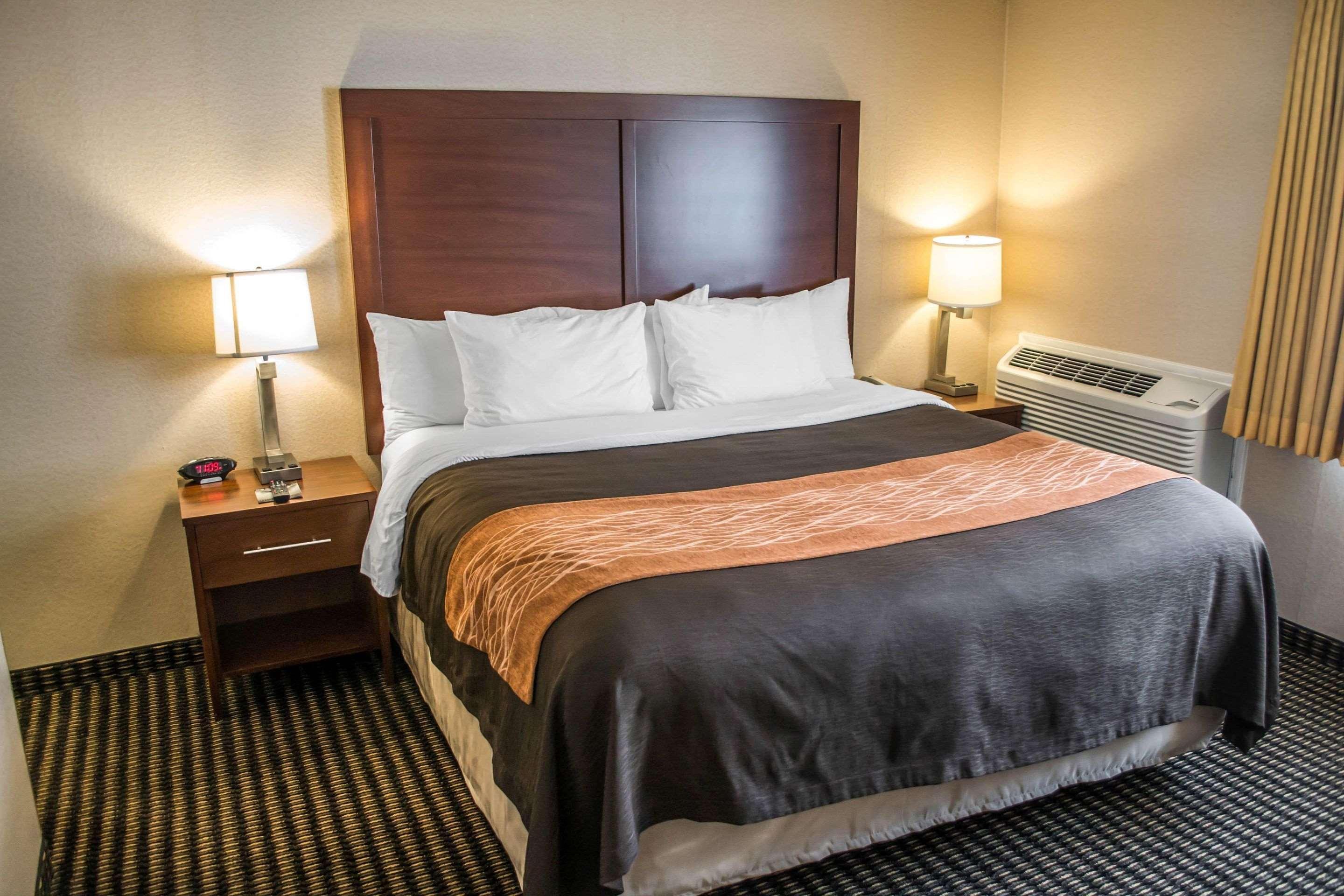 Comfort Inn & Suites Beaverton - Portland West Екстер'єр фото