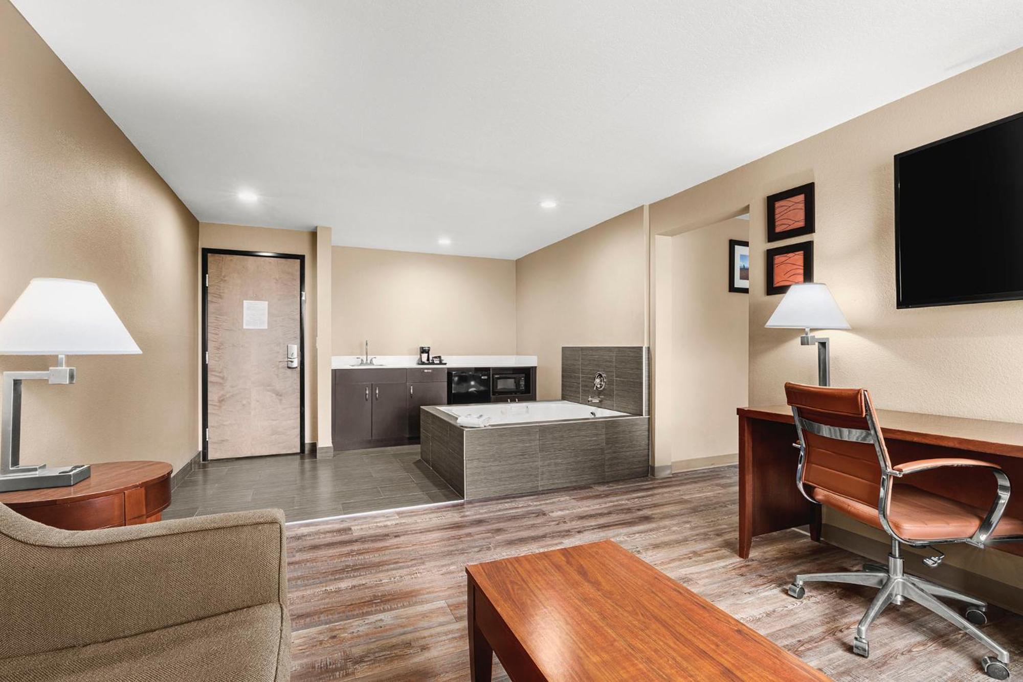 Comfort Inn & Suites Beaverton - Portland West Екстер'єр фото