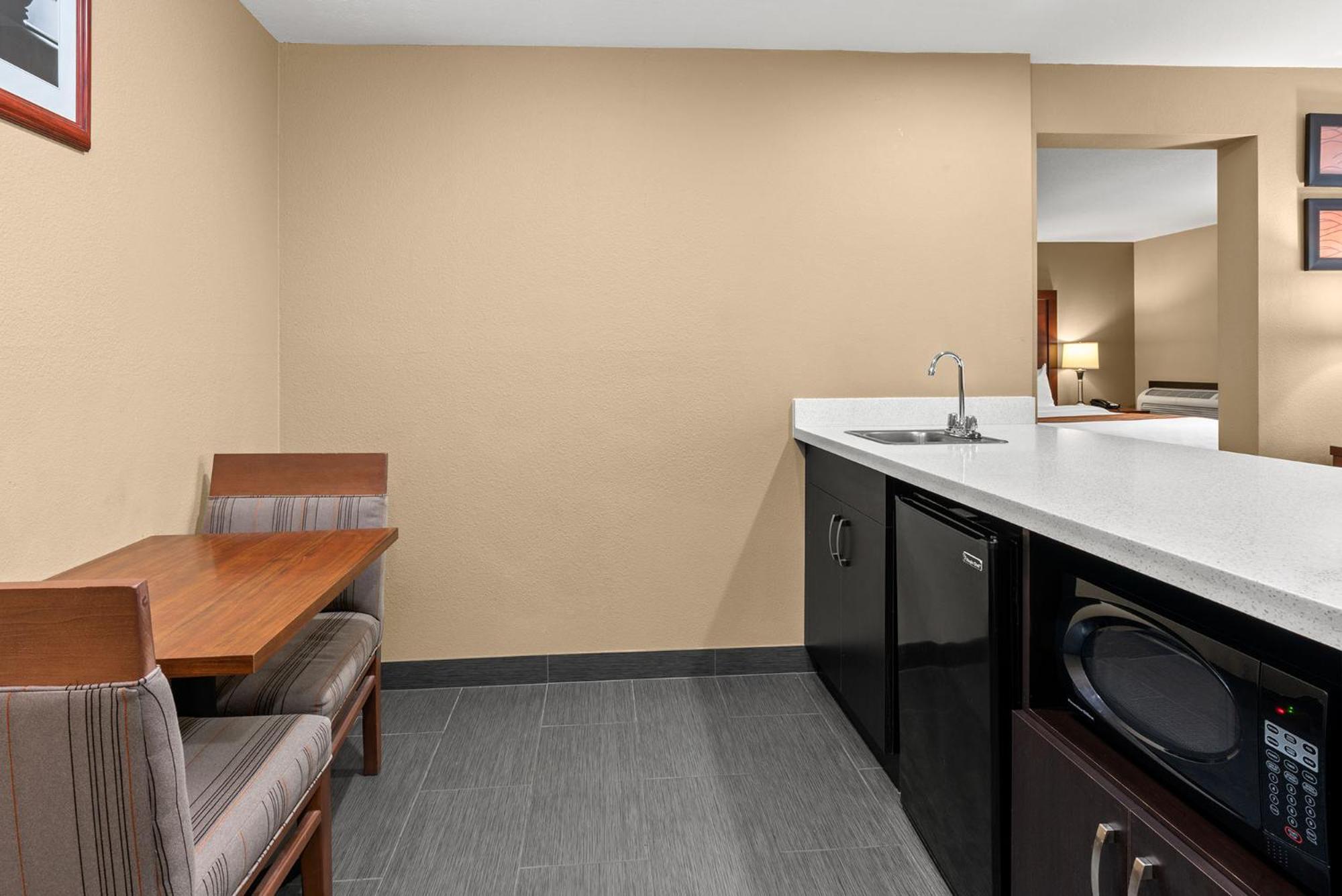 Comfort Inn & Suites Beaverton - Portland West Номер фото